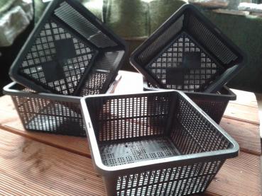 Preview: 30 Pflanzkörbe 4 verschiedene Größe von 11 - 22 cm Teichpflanzen Preview: Pflanzkörbe Pflanzkorb Teich